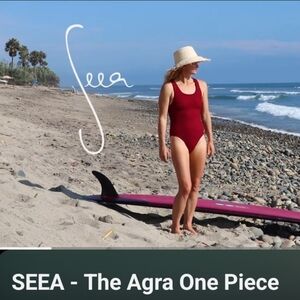 Nwot seea Agra Hunza G Style Burgundy Wine Sporty One Piece Xs